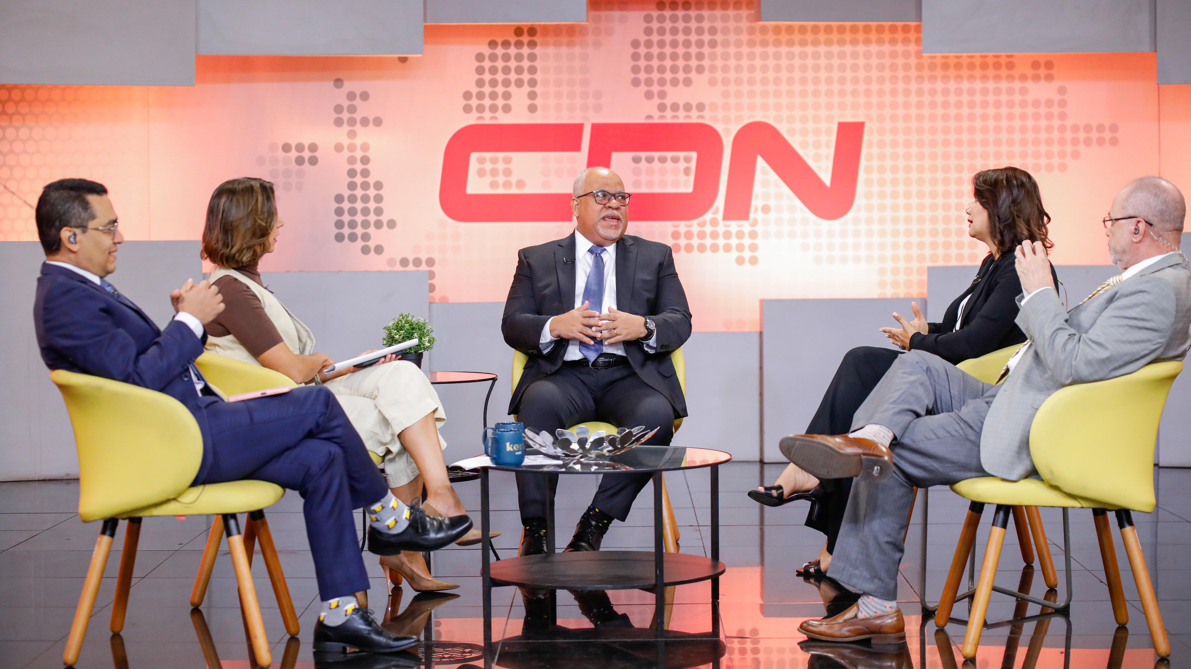 Director En Entrevista De CDN Director En Entrevista De CDN